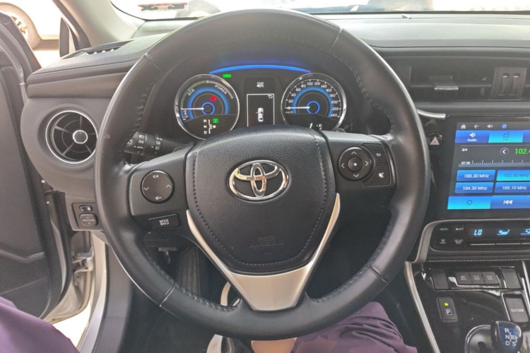 Toyota Corolla 2019 #16 Toyota Corolla 2019 car image #16