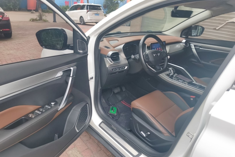 GEELY Coolray 2020 car image #16