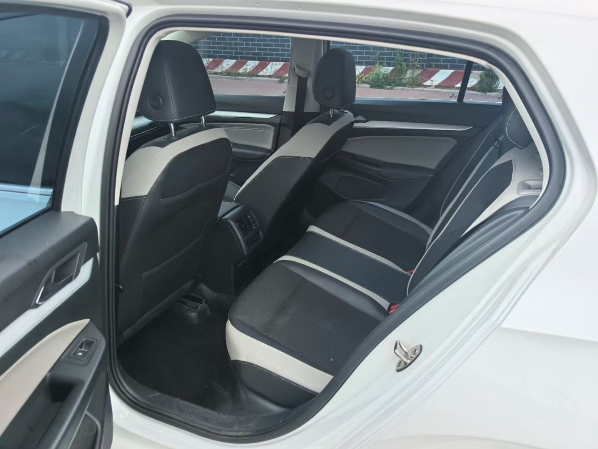 Volkswagen Golf 2022 #7 Volkswagen Golf 2022 car image #7