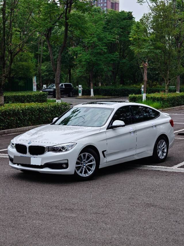 BMW 3 Series GT 2015 BMW 3 Series GT 2015 car image