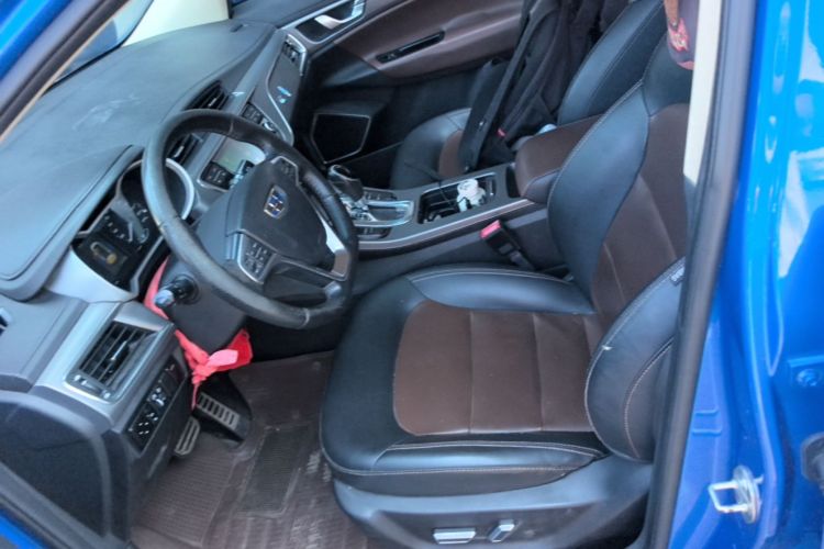 GEELY Emgrand GS 2017 car image #15