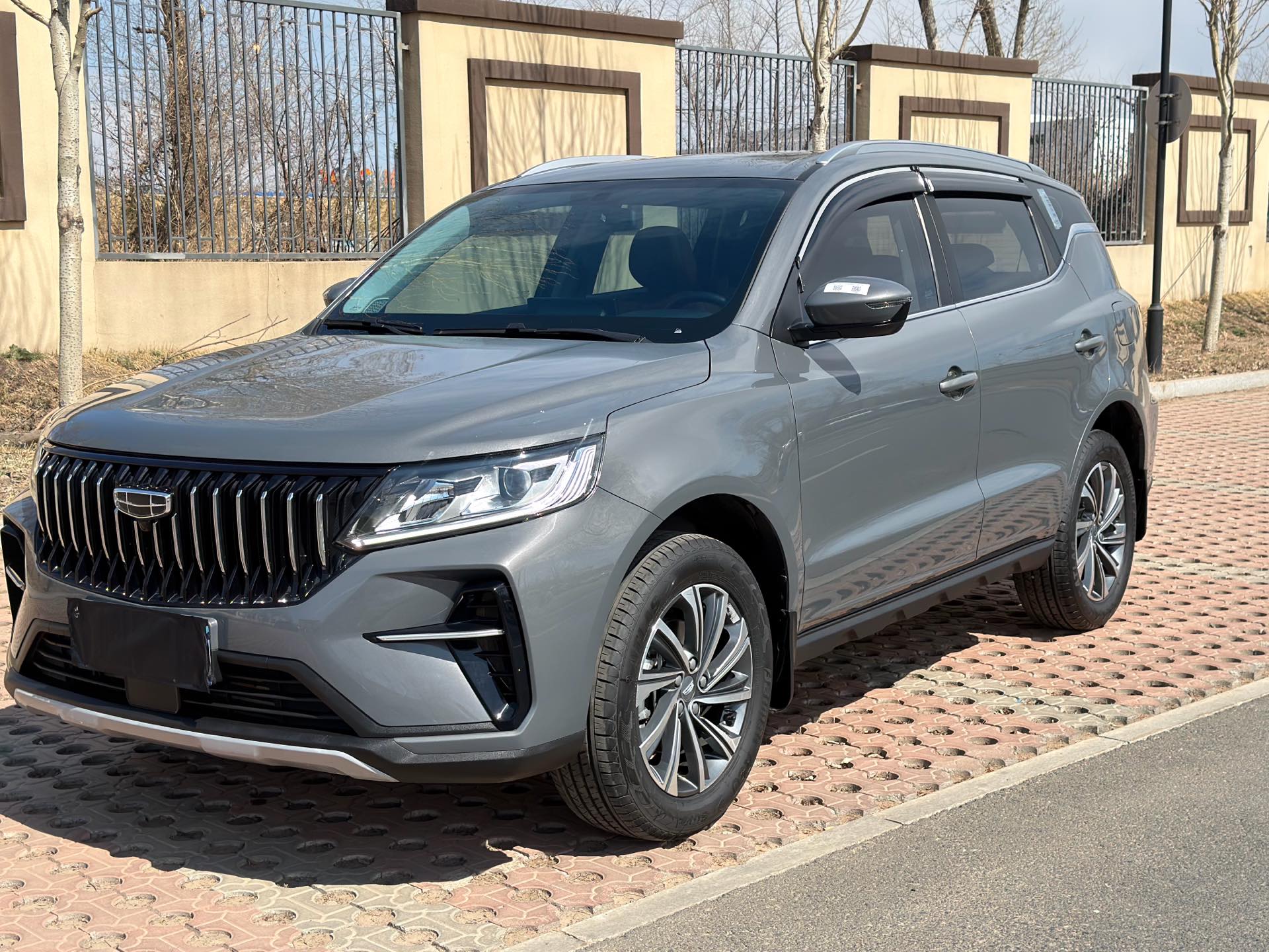 GEELY Vision X6 2023 car image 