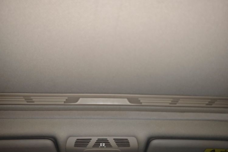 BMW 3 Series 2018 #16 BMW 3 Series 2018 car image #16