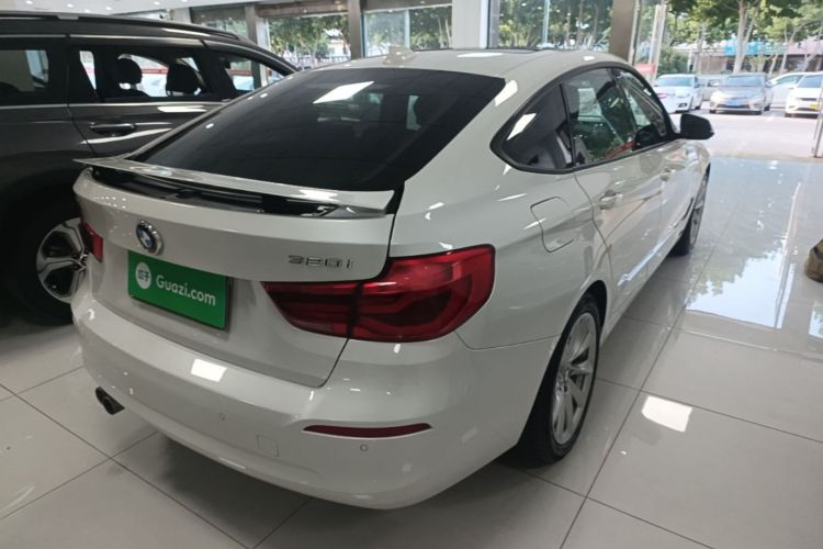 BMW 3 Series GT 2018 изображение автомобиля #7