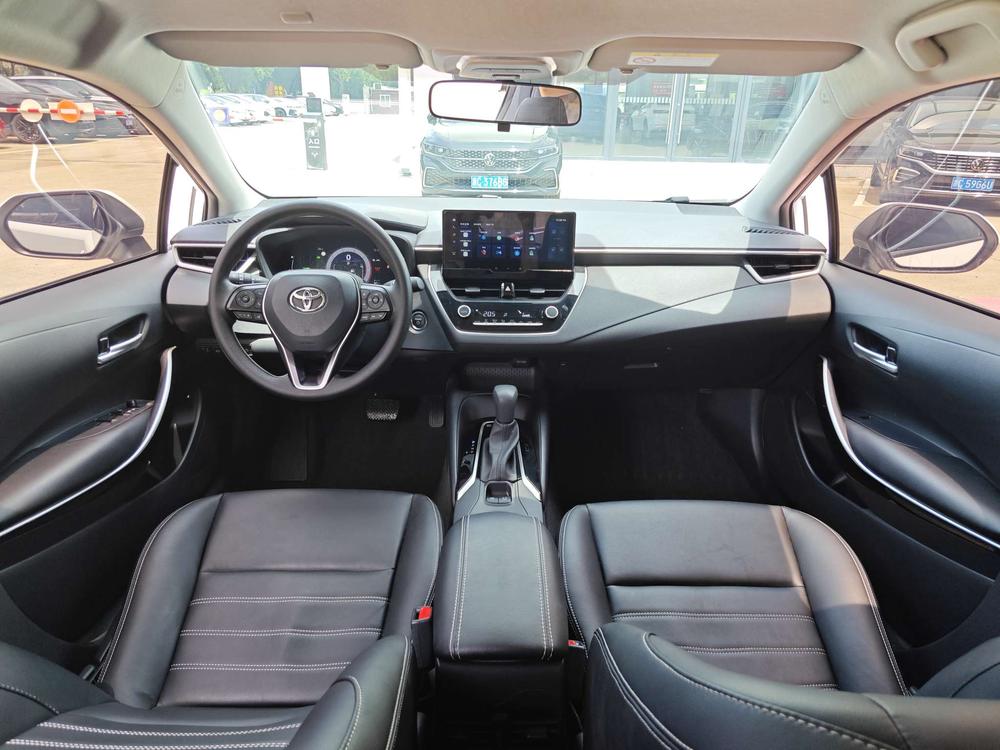 Toyota Corolla 2025 car image #12