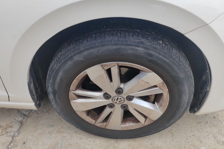 Volkswagen Polo 2020 car image #9