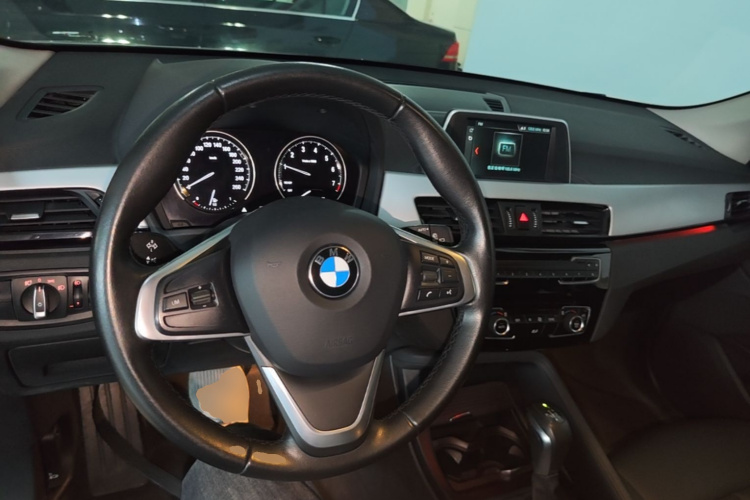 BMW X1 2018 #11 BMW X1 2018 immagine di auto #11