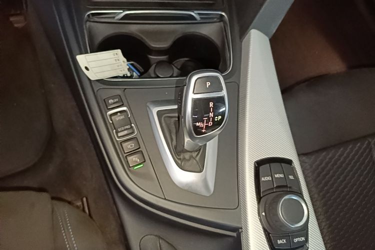 BMW 3 Series 2017 #18 BMW 3 Series 2017 immagine di auto #18
