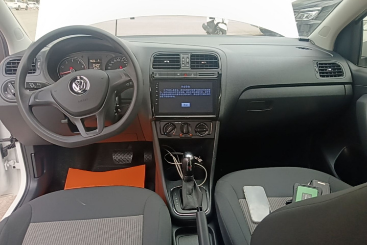 Volkswagen Polo 2019 car image #10