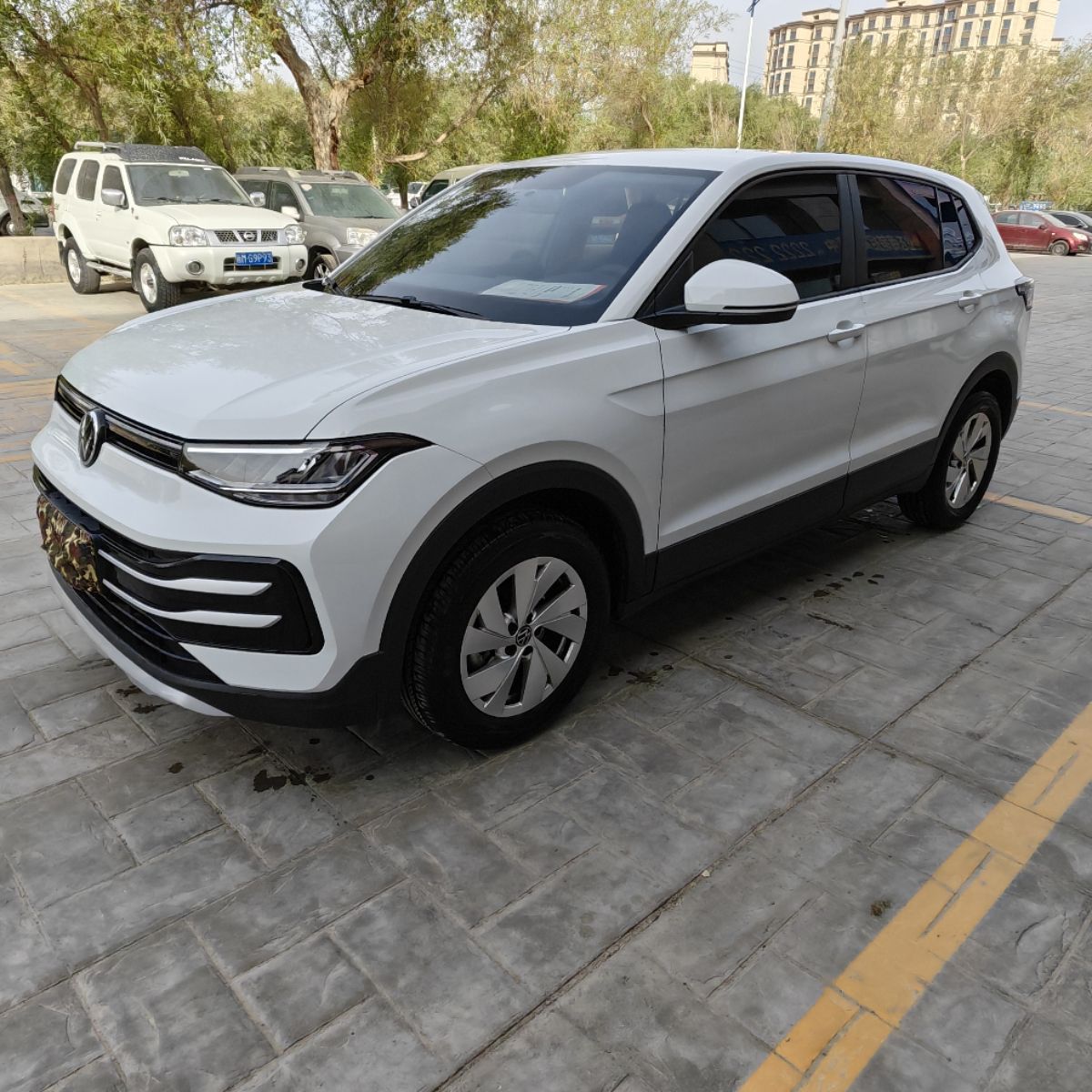 Volkswagen Tharu 2024 immagine di auto #3