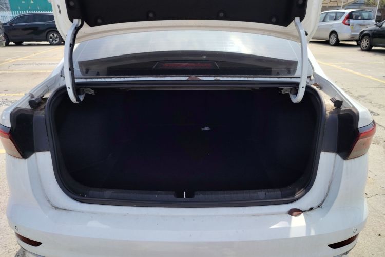 GEELY Emgrand 2023 car image #19