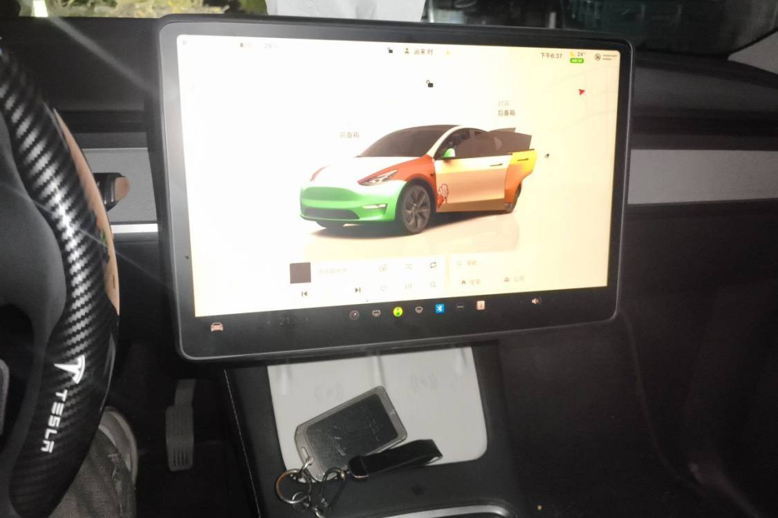 Tesla Model Y 2024 #26 Tesla Model Y 2024 صورة سيارة #26