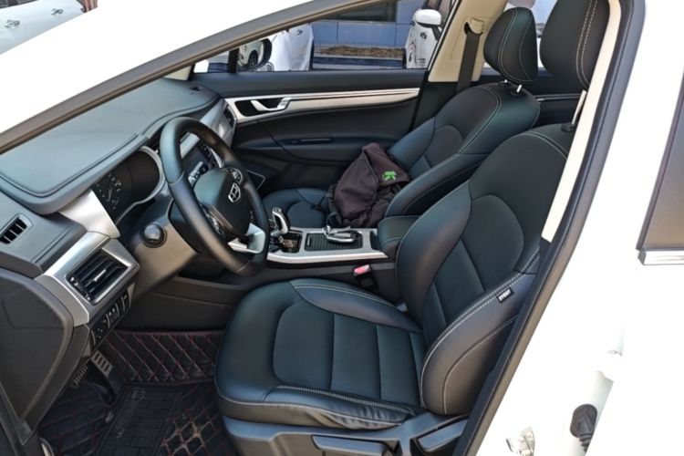 GEELY Emgrand GS 2020 car image #15