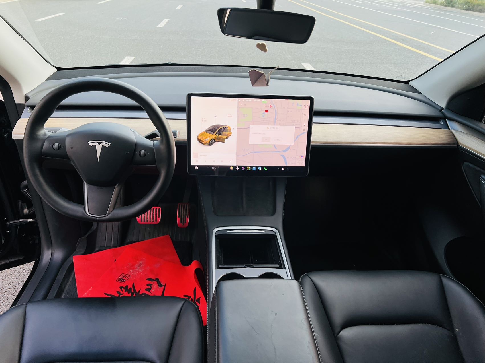 Tesla Model Y 2022 car image #5