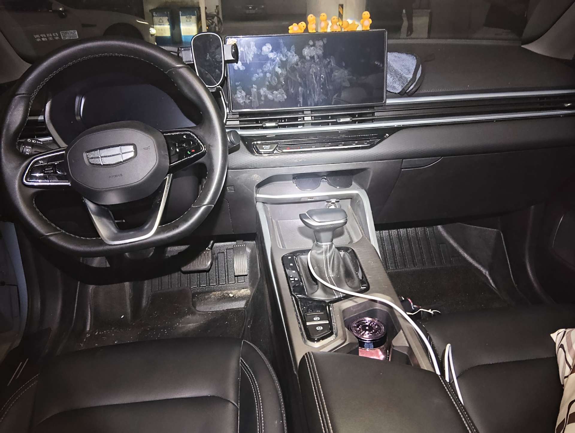 GEELY Emgrand 2025 immagine di auto #4