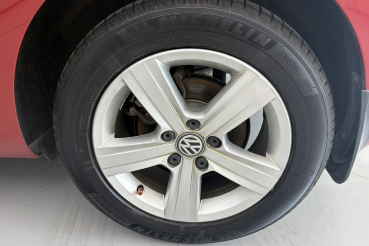 Volkswagen Golf 2017 car image #13