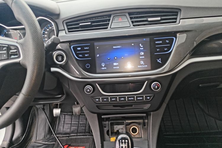 GEELY Emgrand 2016 #13 GEELY Emgrand 2016 car image #13