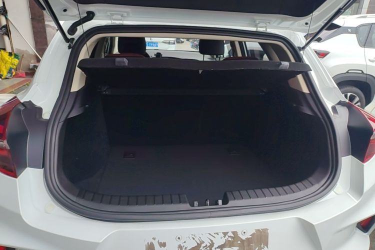 GEELY Emgrand GS 2021 صورة سيارة #19
