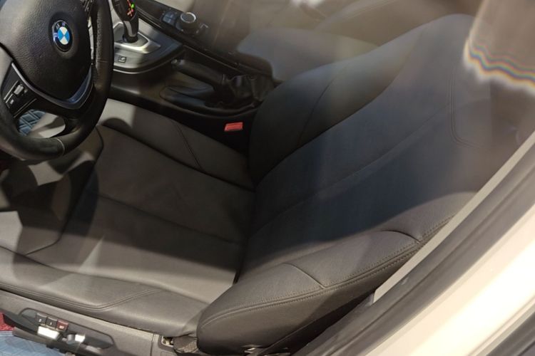BMW 3 Series 2017 immagine di auto #15