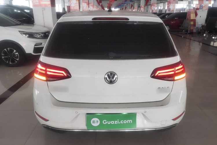 Volkswagen Golf 2019 #6 Volkswagen Golf 2019 изображение автомобиля #6