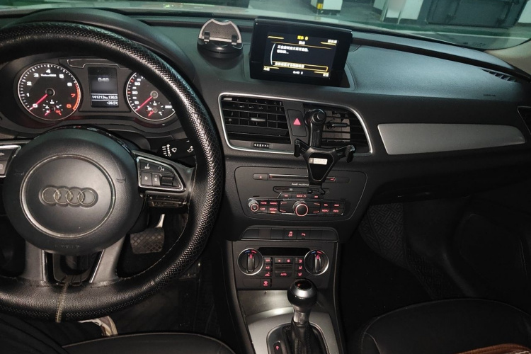 Audi Q3 2017 #7 Audi Q3 2017 car image #7