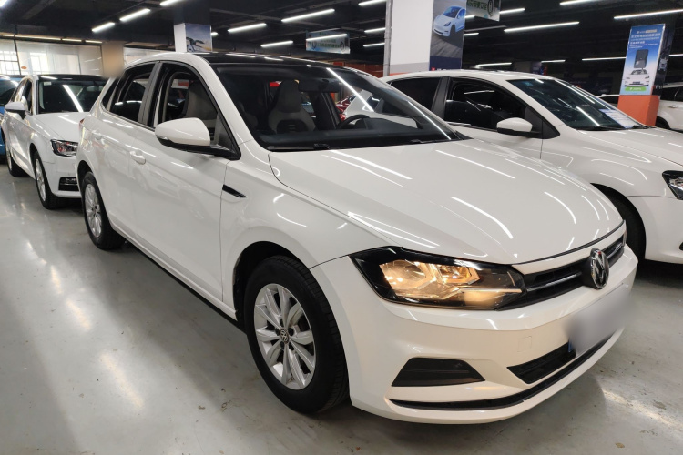 Volkswagen Polo 2020 car image #4