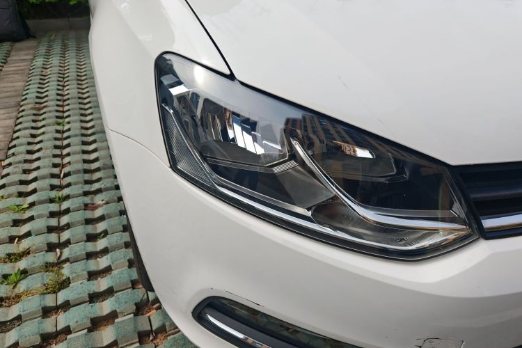 Volkswagen Polo 2017 imagem de carro #8