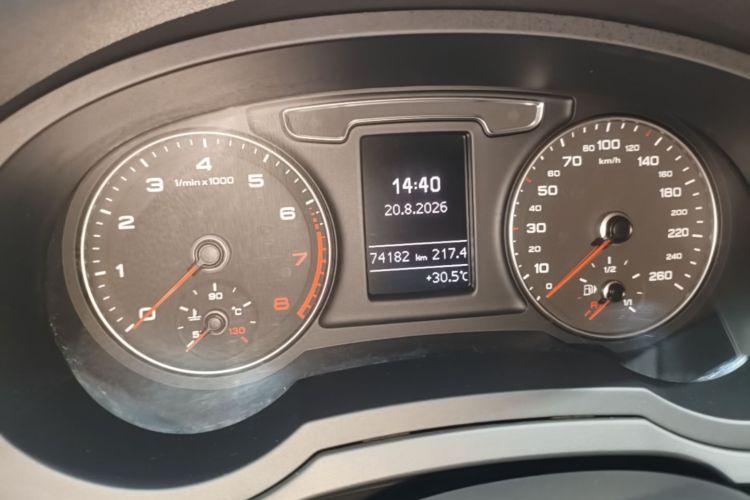 Audi Q3 2018 #12 Audi Q3 2018 car image #12