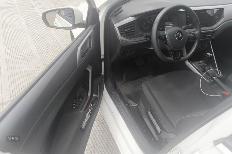 Volkswagen Polo 2021 car image #18