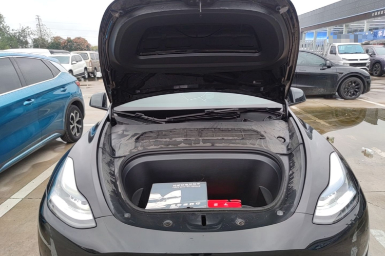 Tesla Model Y 2022 #20 Tesla Model Y 2022 car image #20