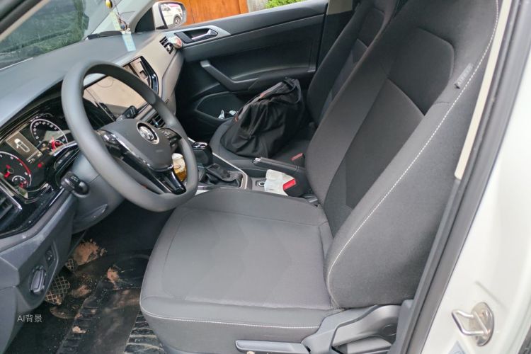Volkswagen Polo 2020 صورة سيارة #17