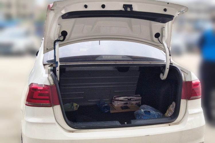 Volkswagen Santana 2020 car image #17