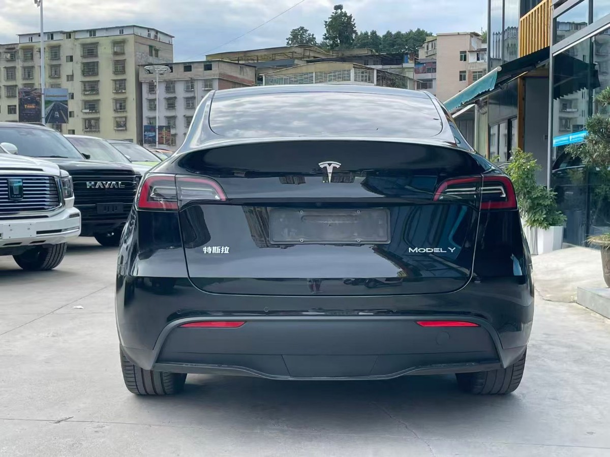 Tesla Model Y 2022 #7 Tesla Model Y 2022 car image #7