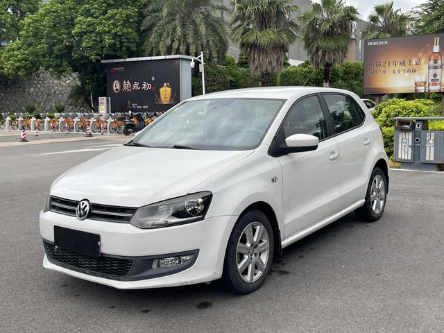 Volkswagen Polo 2013 #11 Volkswagen Polo 2013 car image #11