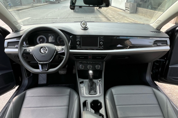 Volkswagen Lavida 2020 car image #17
