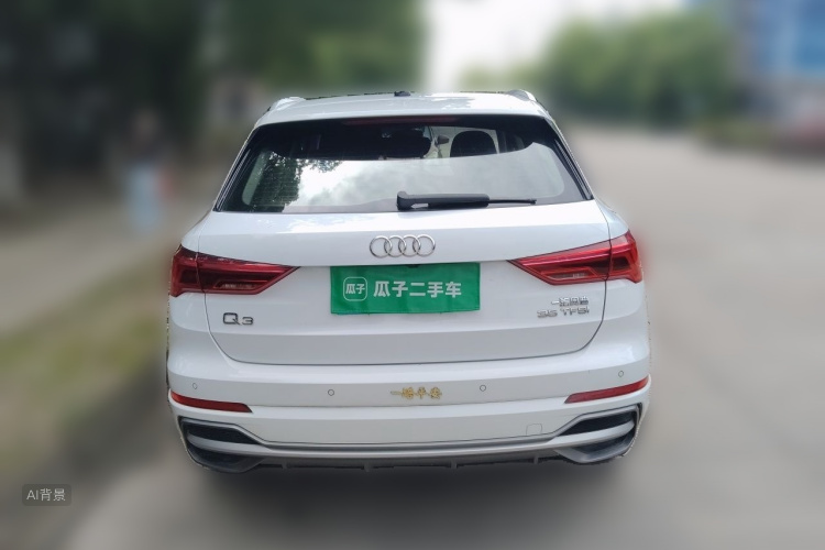 Audi Q3 2022 car image #6