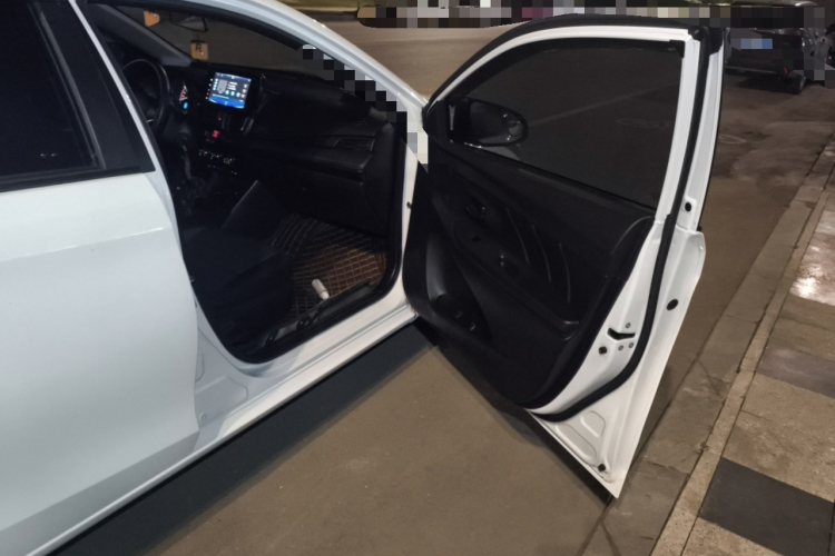 Toyota Vios 2021 изображение автомобиля #23