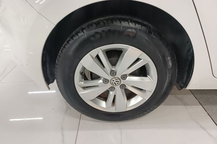 Volkswagen Polo 2020 car image #10
