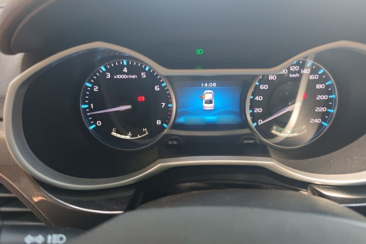 GEELY Emgrand 2017 #16 GEELY Emgrand 2017 car image #16