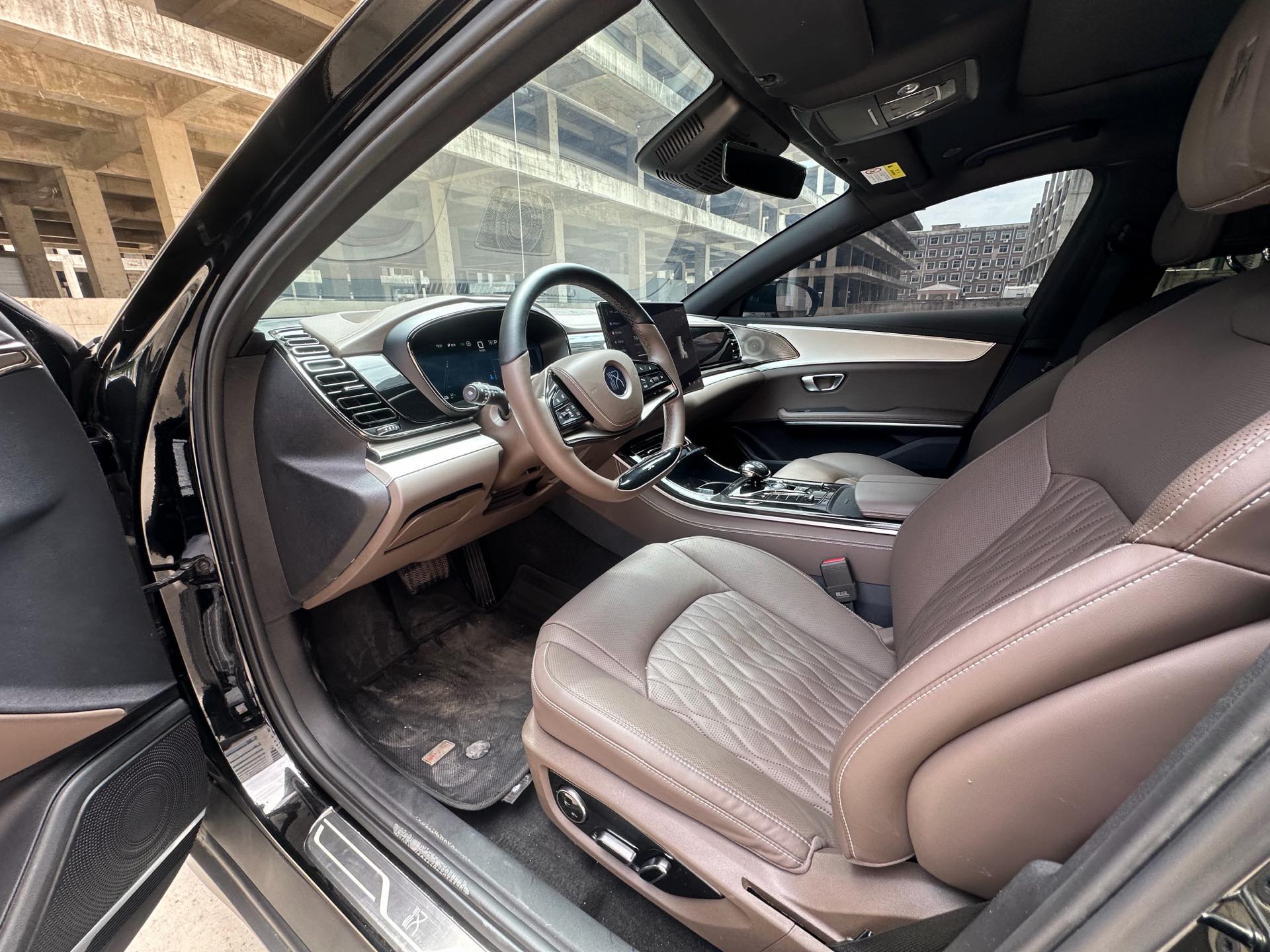 BYD Han 2024 car image #9