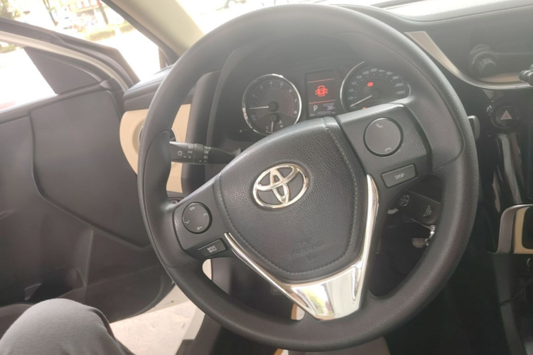 Toyota Corolla 2017 #11 Toyota Corolla 2017 car image #11