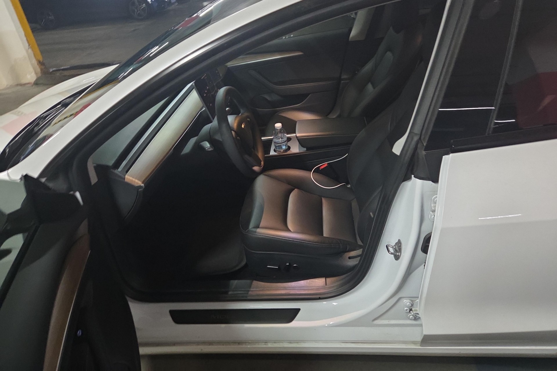 Tesla Model 3 2021 immagine di auto #4