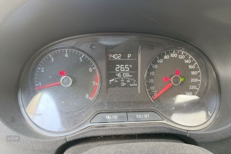Volkswagen Polo 2019 car image #14