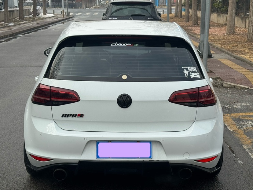 Volkswagen GolfGTI 2016 car image #6