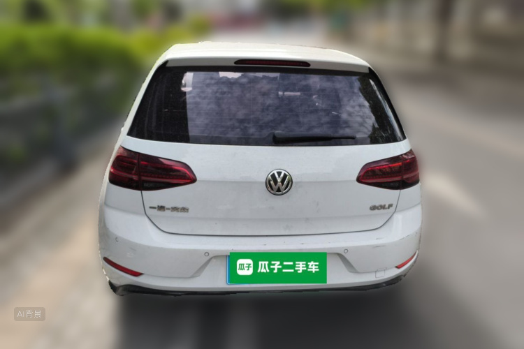 Volkswagen Golf 2018 car image #6