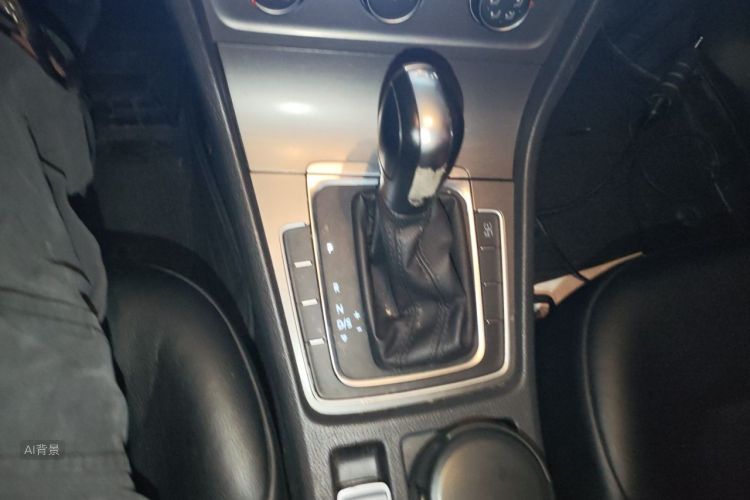 Volkswagen Golf 2015 car image #16