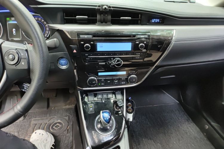 Toyota Corolla 2017 #15 Toyota Corolla 2017 car image #15