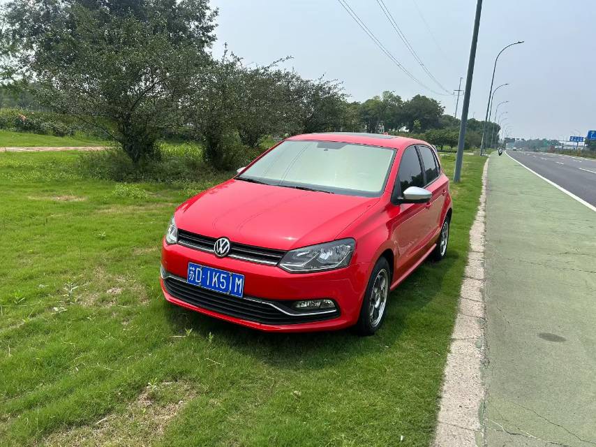 Volkswagen Polo 2017 car image 