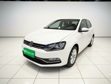 Volkswagen Polo 2015 Volkswagen Polo 2015 car image