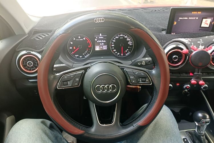 Audi A3 2018 immagine di auto #11